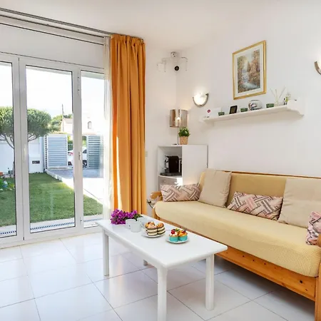 Montalt I By Interhome Miami Playa